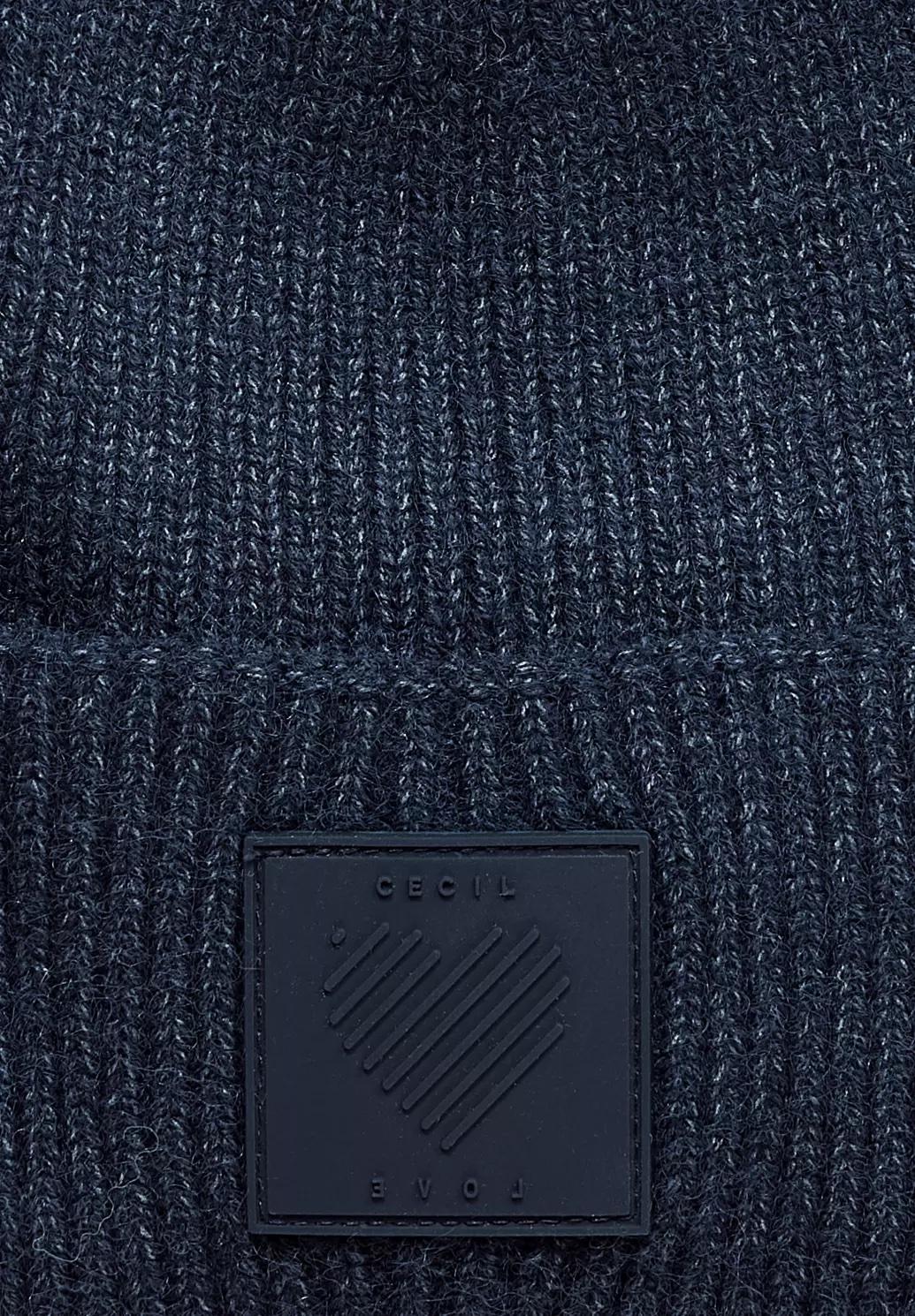 CECIL pletená čiapka so silikónovým odznakom, tm. mod.