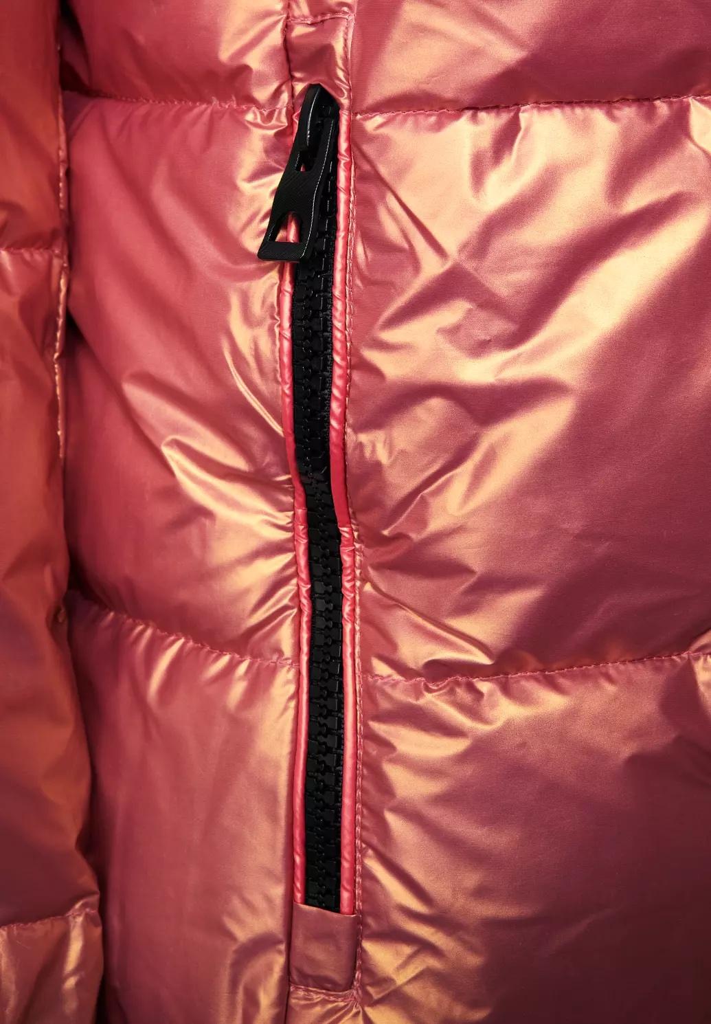 CECIL prešívaný kabát v metalickom vzhľade