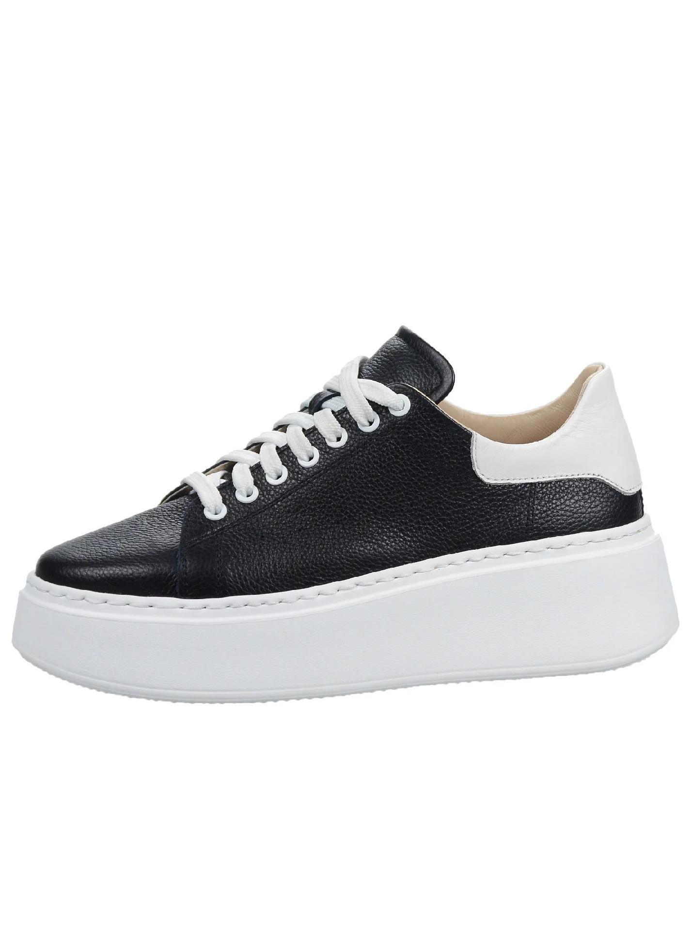 OLIVIA SHOES čierne tenisky s bielou pätou