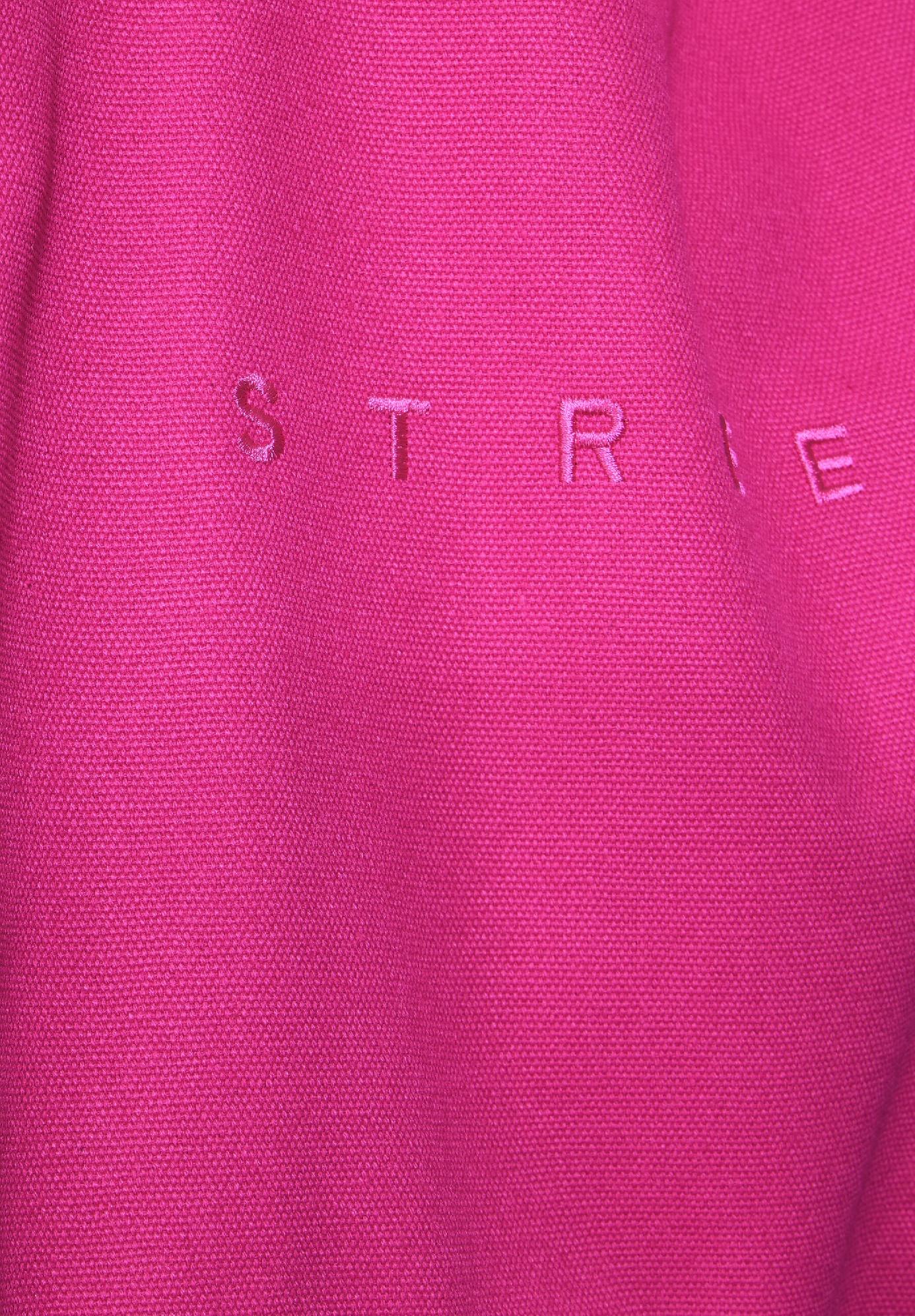 Street One shopper, pin