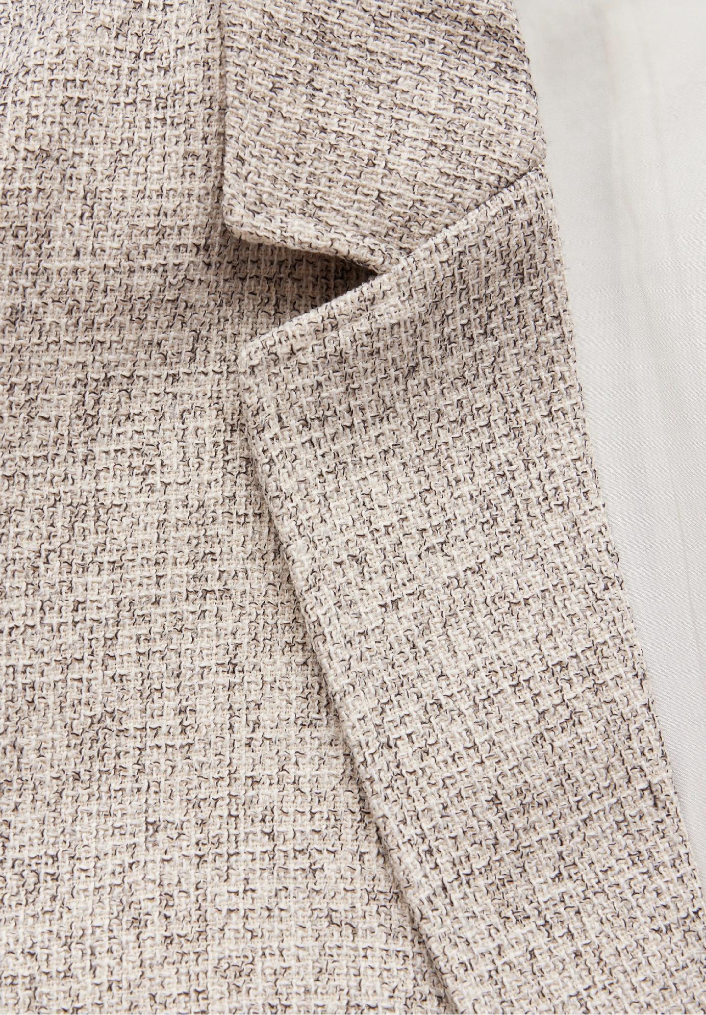 Street One blazer v melanžovom vzhľade, čie