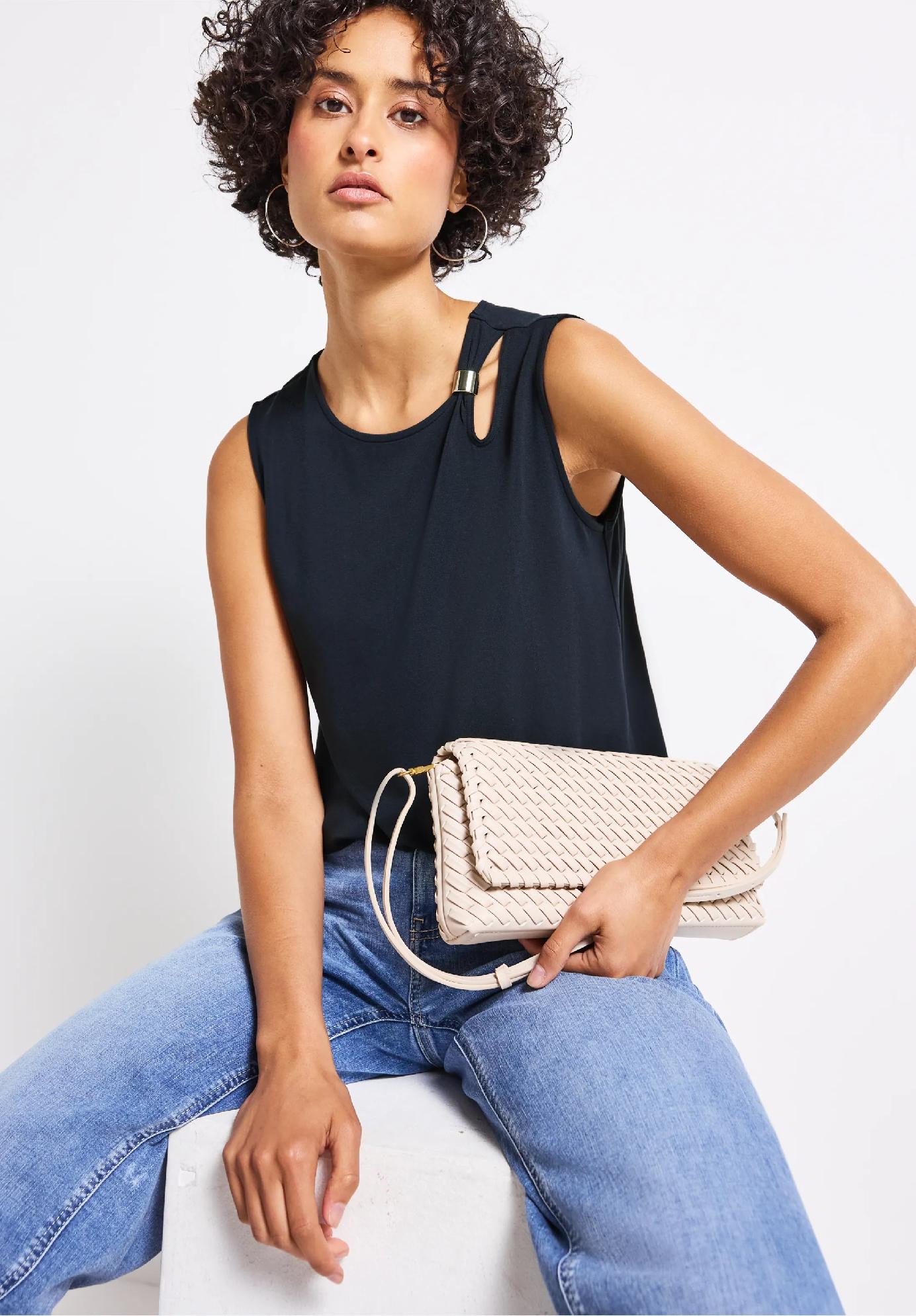 Street One top s výstrihom, tm m