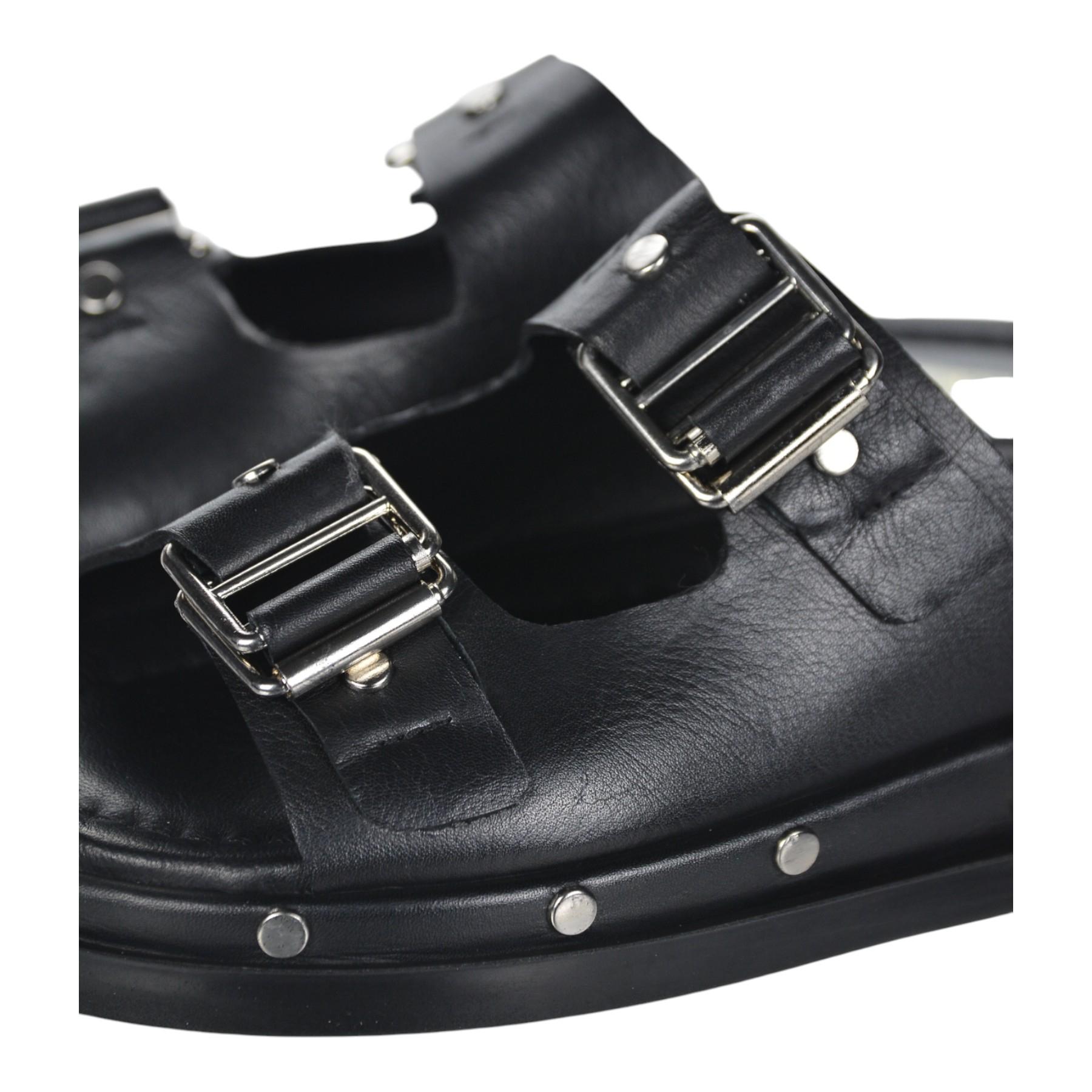 OLIVIA SHOES Čierne dámske šľapky s cvokmi