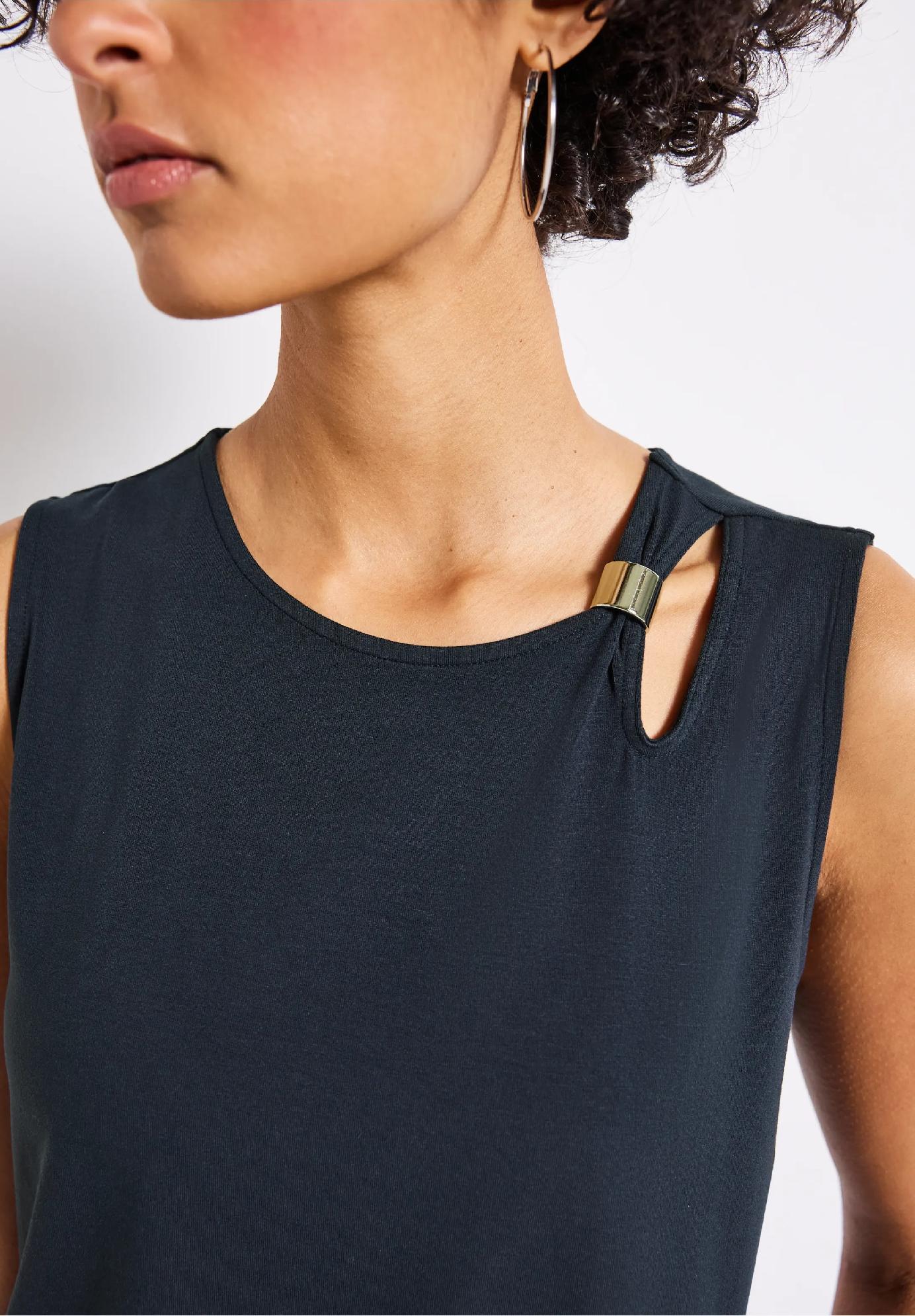 Street One top s výstrihom, tm m