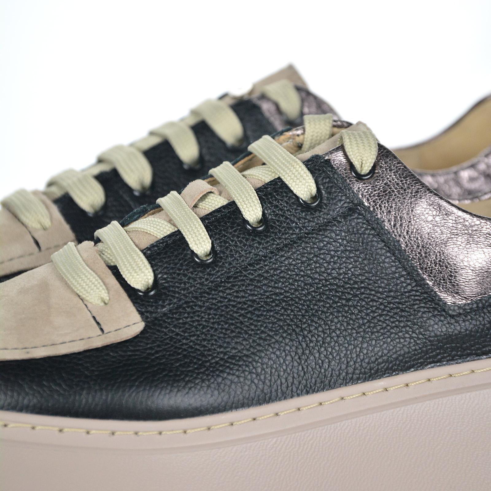 OLIVIA SJOES Čierno-béžové tenisky so strieborným pásikom