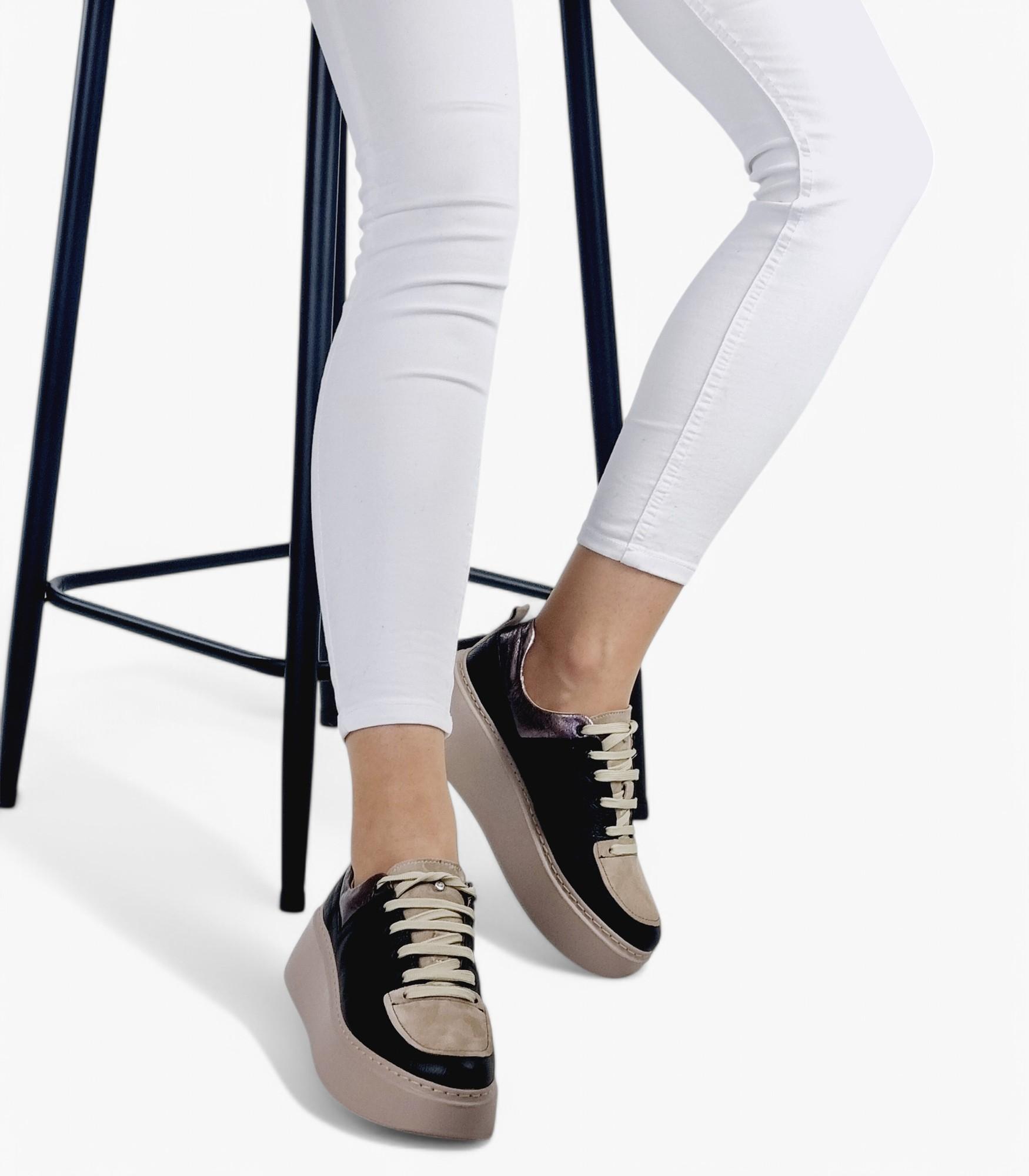 OLIVIA SJOES Čierno-béžové tenisky so strieborným pásikom