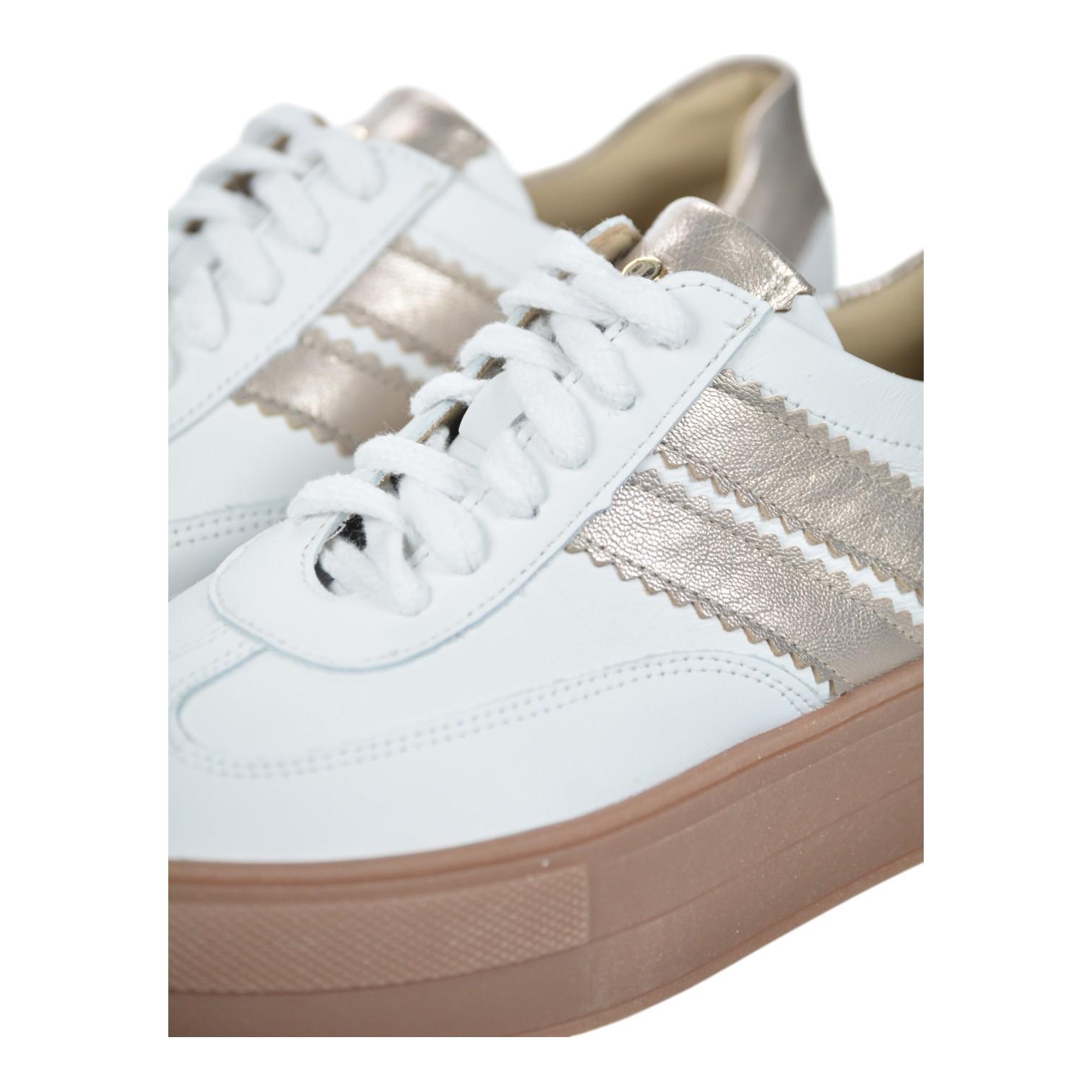 OLIVIA SHOES Bielo-zlaté tenisky BENITA