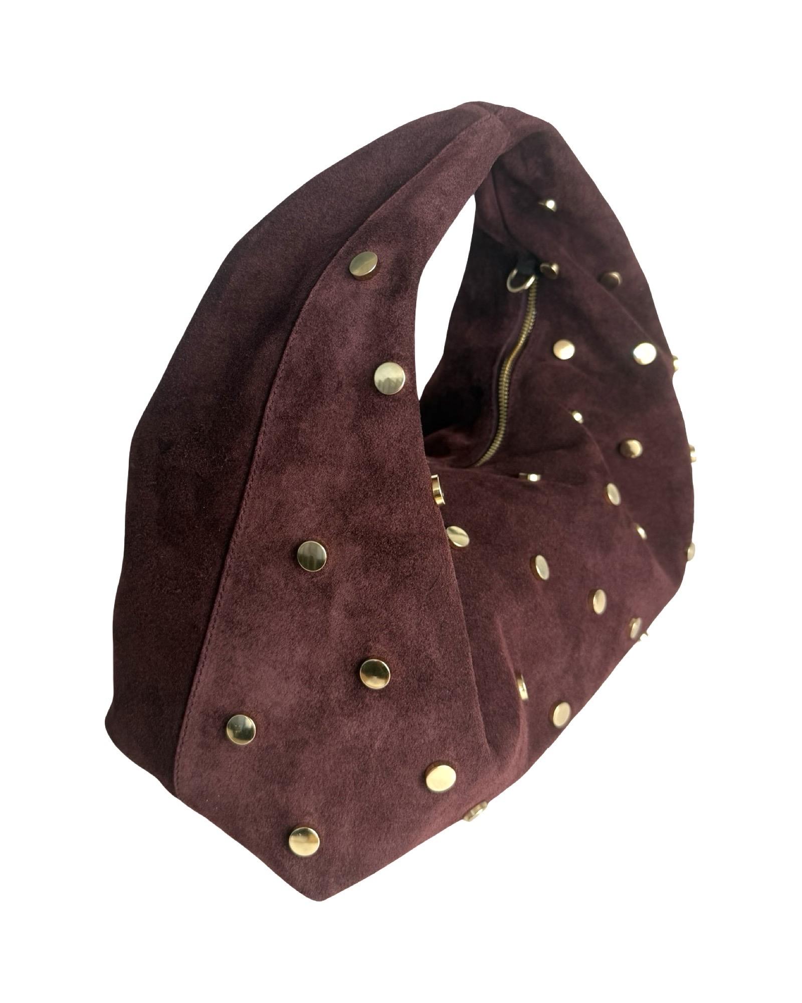 Kabelka s brúsenej kože so zlatým vybíjaním, bordo