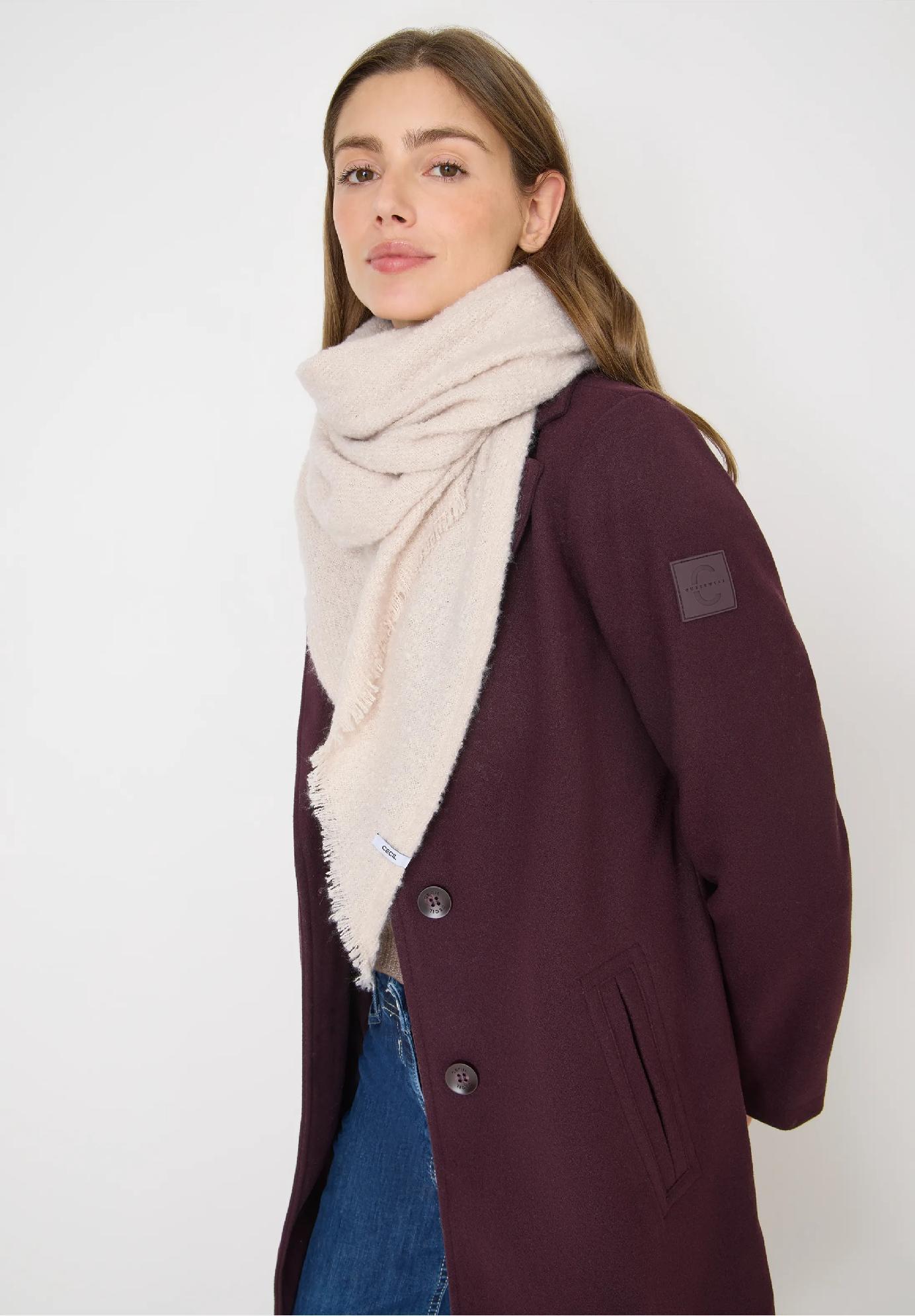 CECIL trojuholníková šatka s buklé vzorom