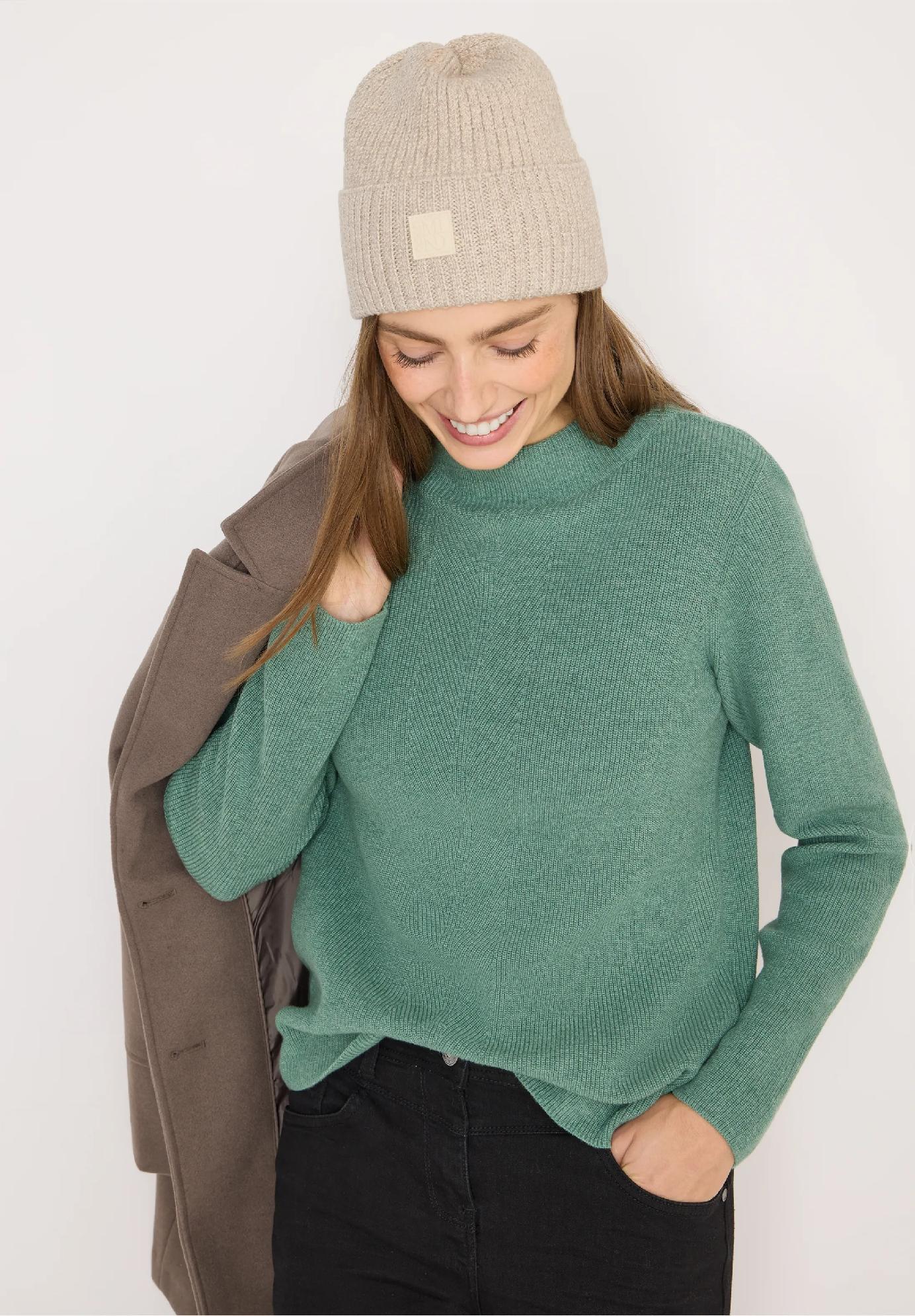 CECIL jednofarebná čiapka, bie