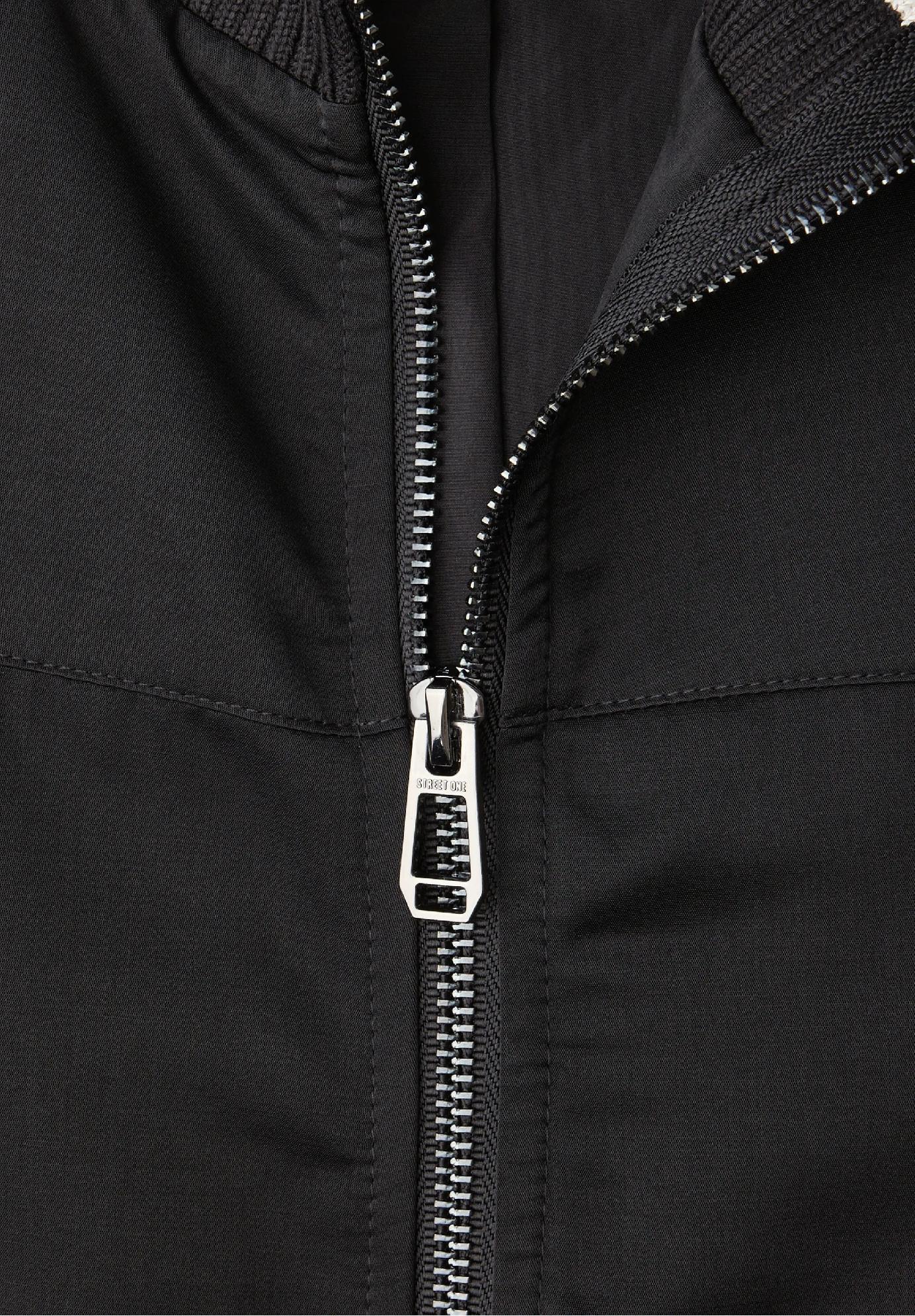 Street One bunda s detailmi v štýle college, čie