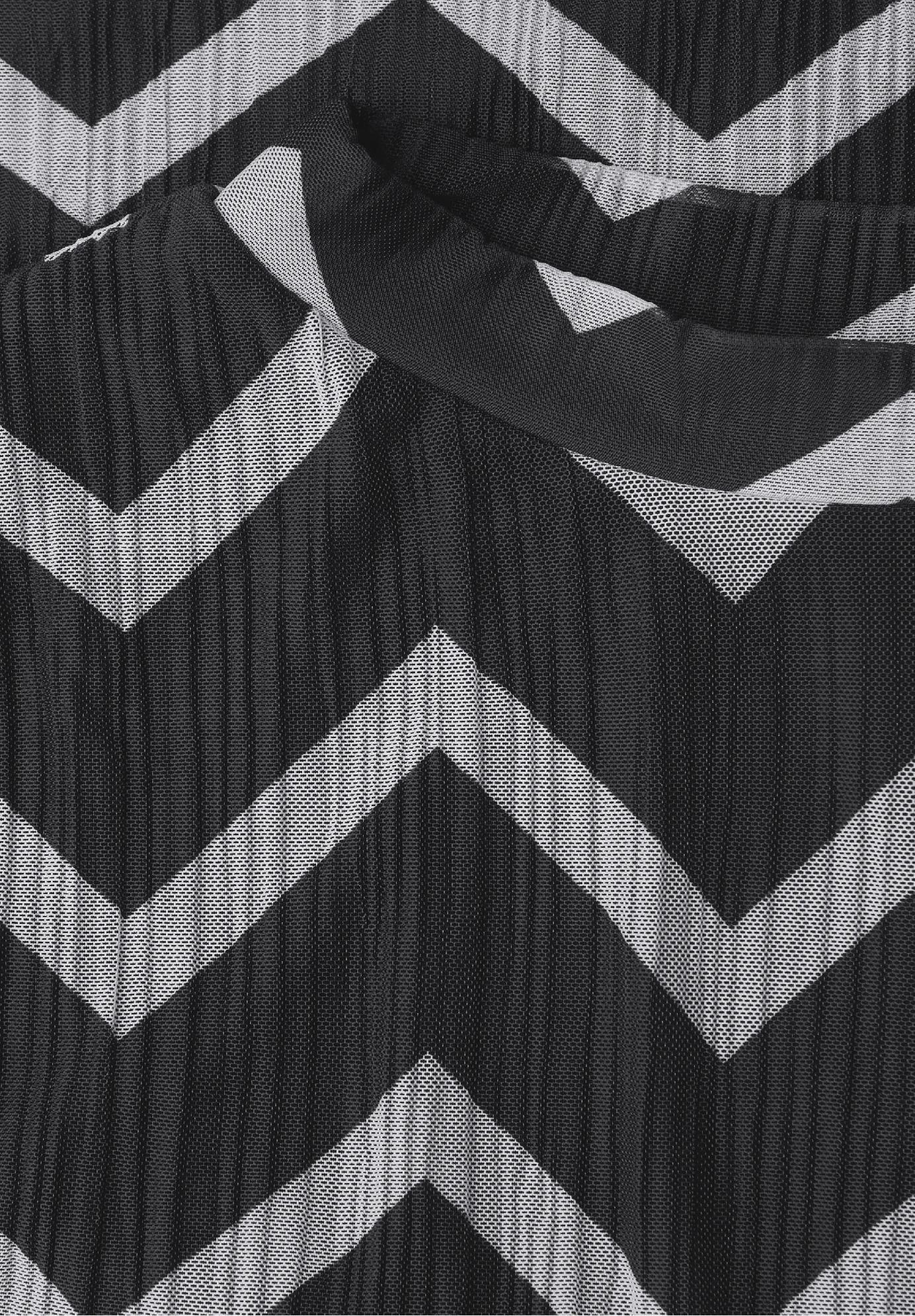 Street One sieťované plisované šaty