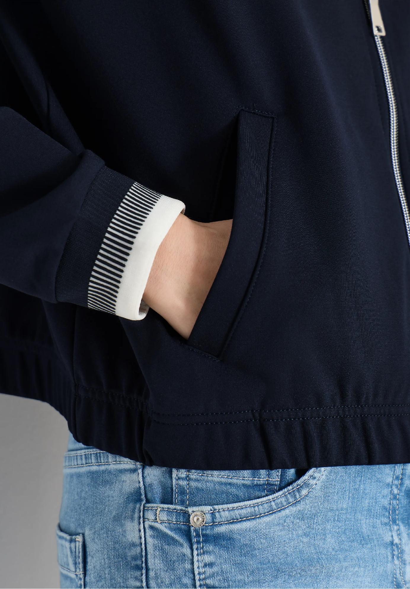 CECIL bluzón s kontrastnými detailmi