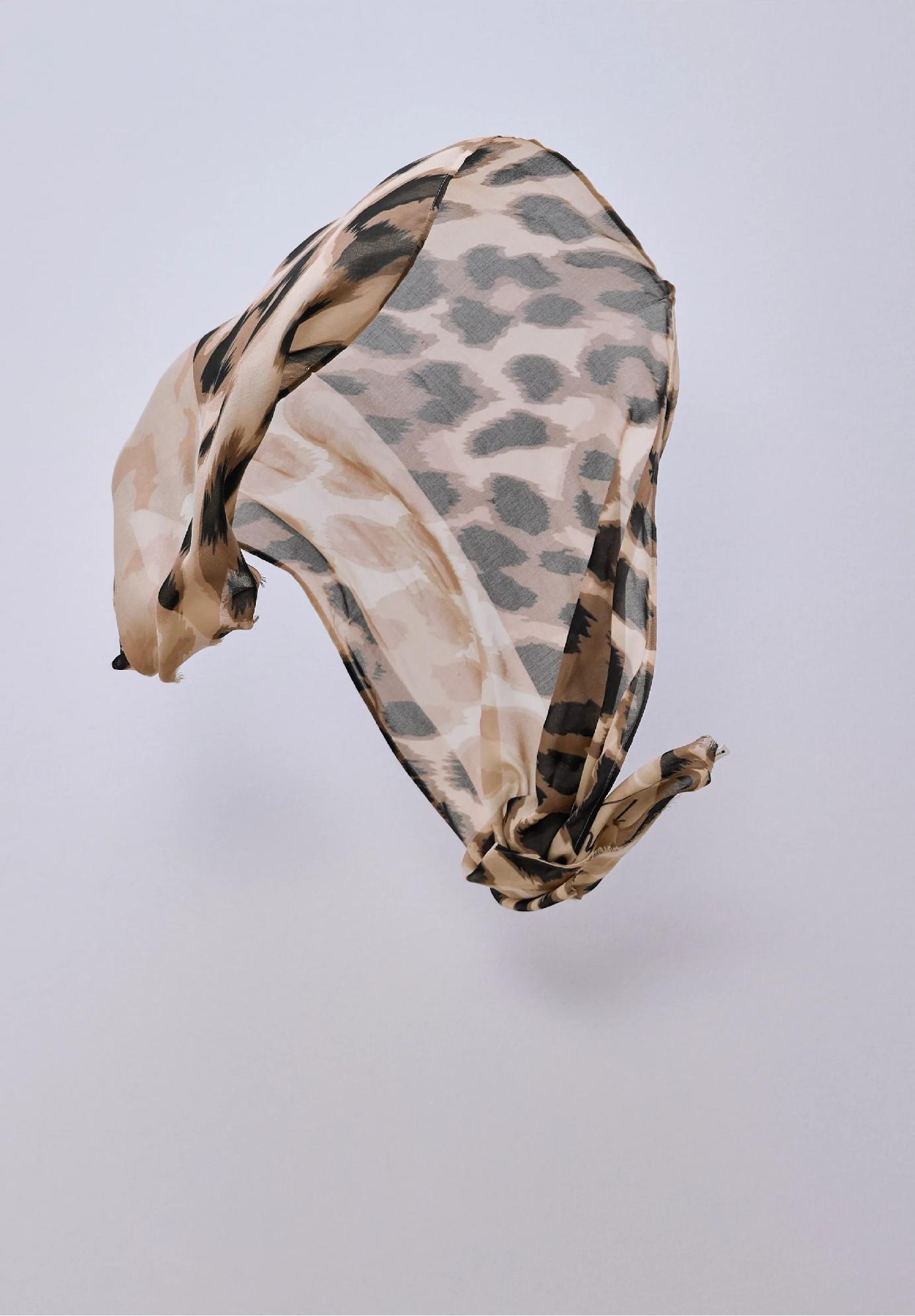 Street One dlhá šatka s leopardím vzorom