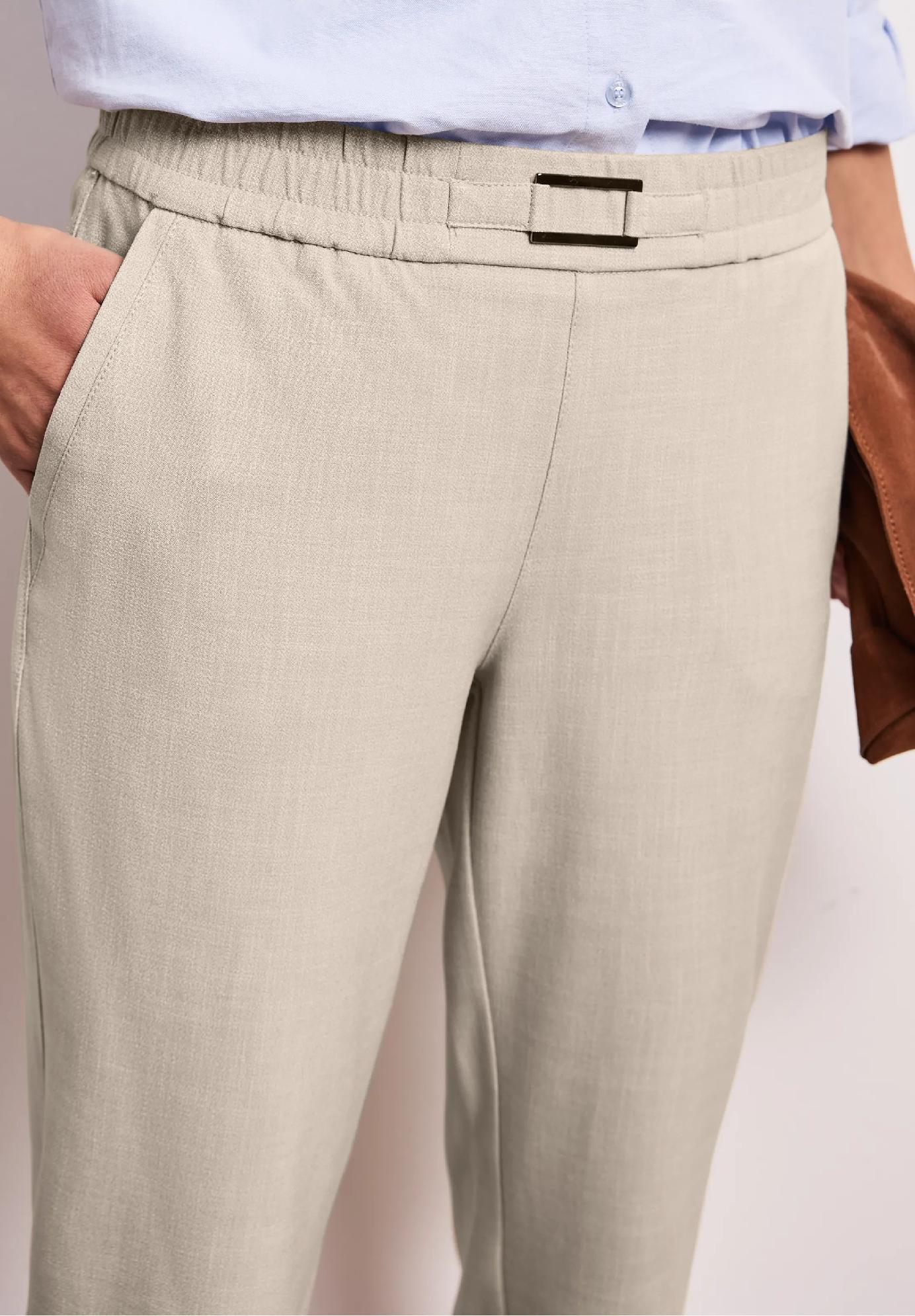 Street One úzke nohavice so stredným pásom s prackou BONNY, bež