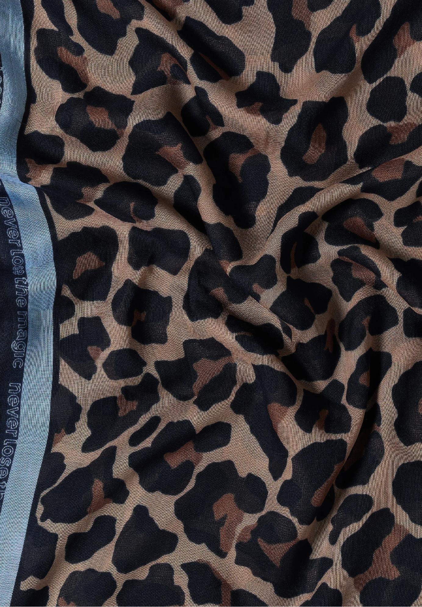 CECIL trojuholníková šatka s leopardím vzorom