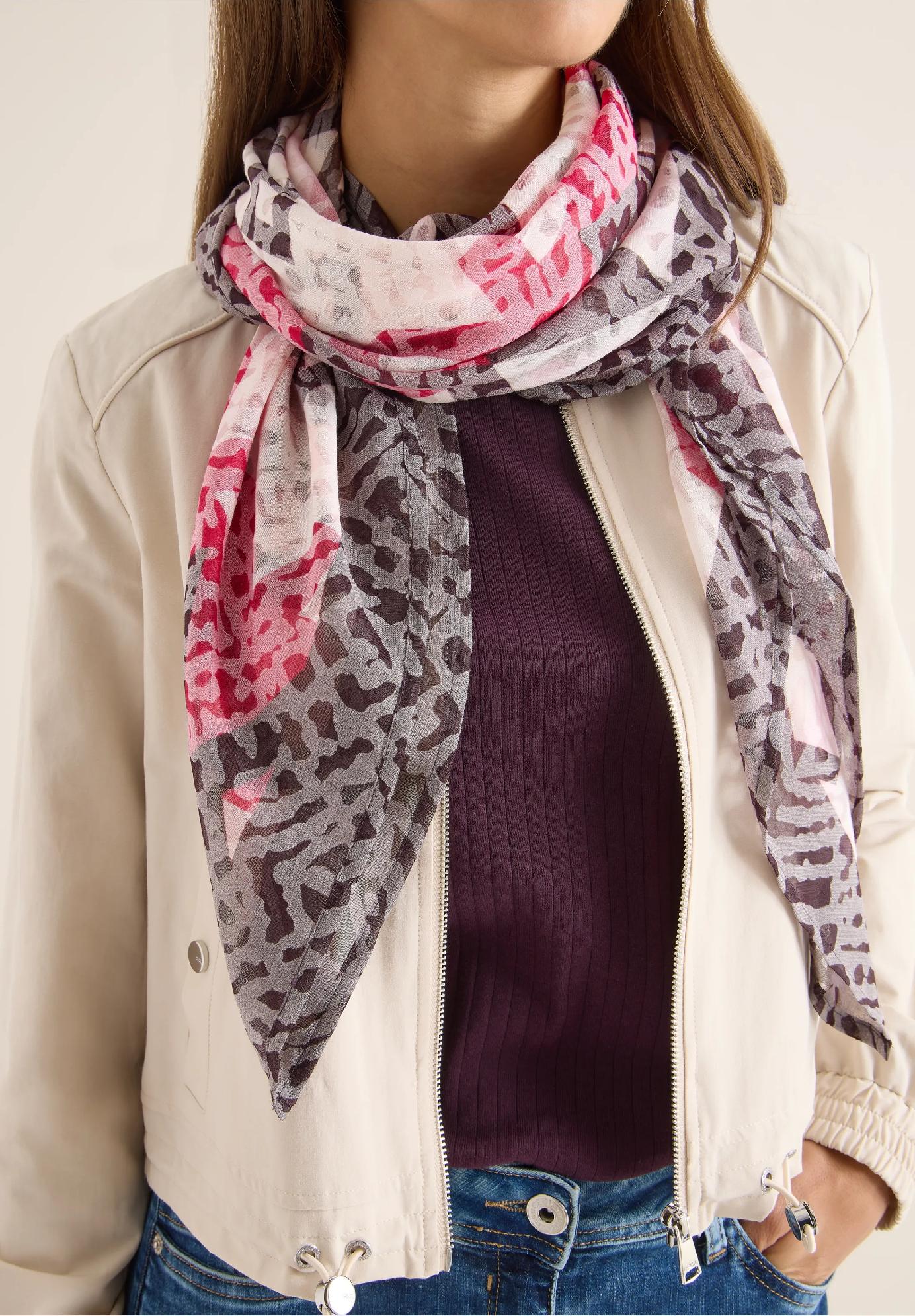 CECIL šál so vzorom burnout