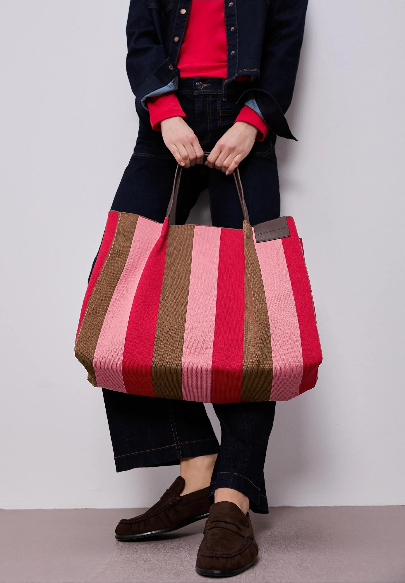 Street One taška s koženými detailmi a pruhmi