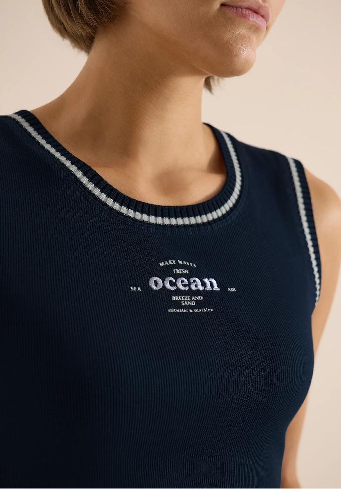 CECIL top s okrúhlym výstrihom a kontrastnými detailmi, mod